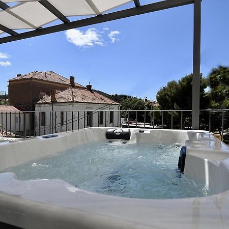 דוברובניק Jacuzzi Apartment Mickey מראה חיצוני תמונה